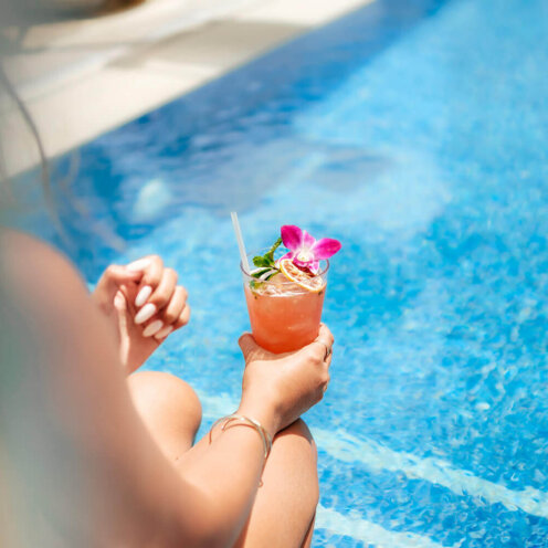 pool cocktails